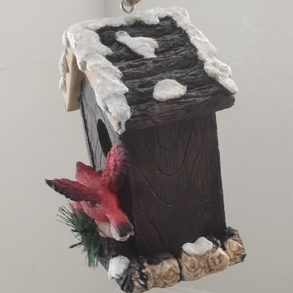 Rustic Red Cardinal Snowy Birdhouse - Picture 5 of 7
